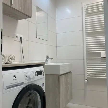 Mulberry With Parking In 아파트 브라티슬라바